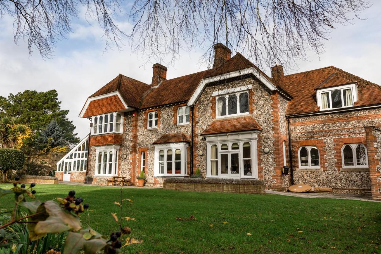 4 Canon Lane Chichester Exterior photo
